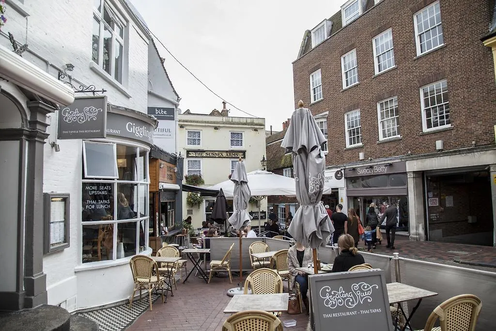 Super Central Brighton Holiday Apartment